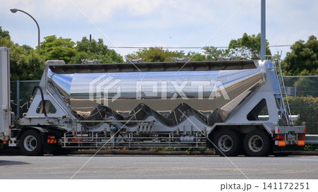 タンクローリー(バルク車) イメージ タンクローリー(バルク車) イメージ 141172251