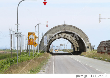 日本海オロロンライン浜里パーキングシェルター オロロンライン 道道106号 絶景ドライブ 日本海オロロンライン浜里パーキングシェルター オロロンライン 道道106号 絶景ドライブ 141174308