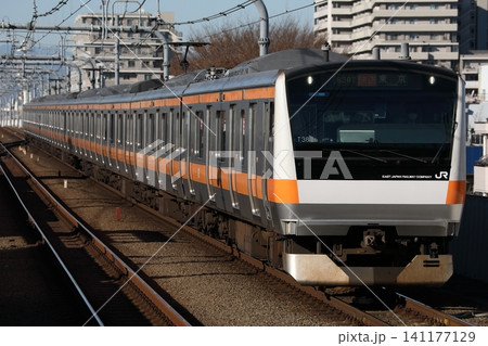 武蔵境駅に進入する 中央快速線 E233系 武蔵境駅に進入する 中央快速線 E233系 141177129