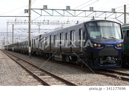 川越車両センターで展示される 相鉄12000系 川越車両センターで展示される 相鉄12000系 141177696