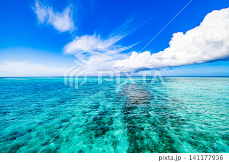 宮古島 池間大橋から望む絶景 宮古島 池間大橋から望む絶景 141177936
