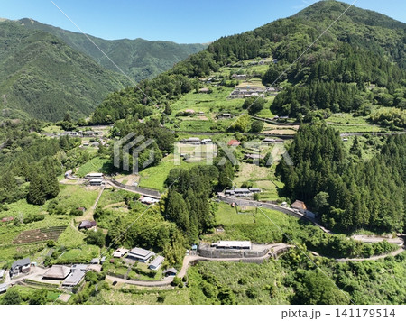 初夏の落合集落展望台 日本の原風景 徳島県 初夏の落合集落展望台 日本の原風景 徳島県 141179514