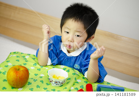 子供 子供 141181589