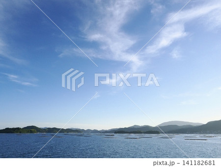 三津湾の牡蠣棚(安芸津フェリー) 三津湾の牡蠣棚(安芸津フェリー) 141182681