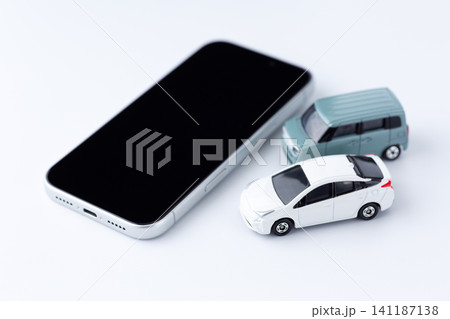 自動車とスマホ 自動車とスマホ 141187138