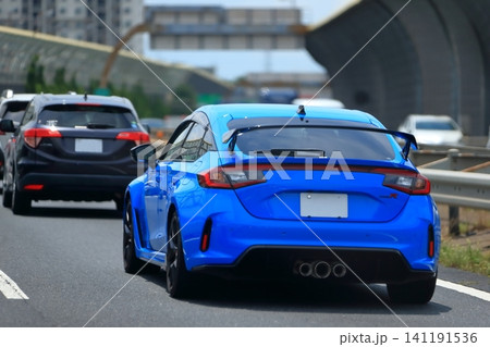 青い国産スポーツカー イメージ 青い国産スポーツカー イメージ 141191536