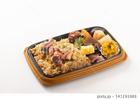 たことごぼうの炊き込みご飯　弁当 141191989