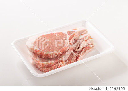 ［宮城県産　三元豚］厚切りロース肉　 141192106
