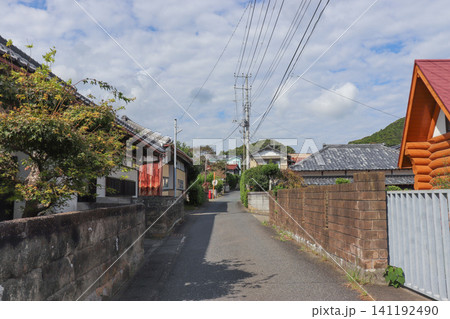 小湊の町並み(千葉県鴨川市) 小湊の町並み(千葉県鴨川市) 141192490