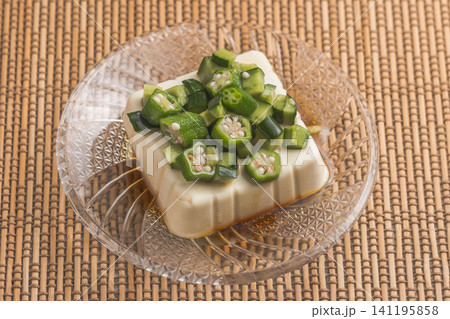 夏野菜の冷や奴 141195858