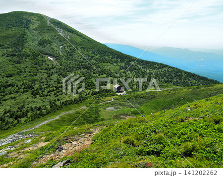 【山の風景】青森県・八甲田山登山・避難小屋（2015年） 141202262