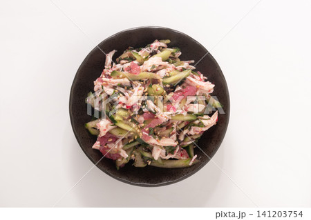 梅くらげ 鶏ササミ きゅうり 和え物 梅くらげ 鶏ササミ きゅうり 和え物 141203754