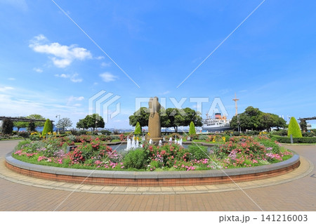 《神奈川県》横浜・新緑の山下公園 《神奈川県》横浜・新緑の山下公園 141216003