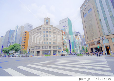 東京 銀座 四丁目交差点の風景 ハイキー調 東京 銀座 四丁目交差点の風景 ハイキー調 141223259