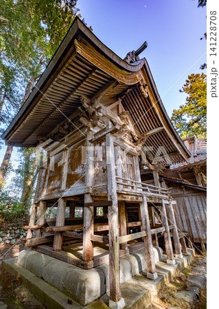 賣沼神社 本殿と月 鳥取県鳥取市河原町 賣沼神社 本殿と月 鳥取県鳥取市河原町 141228708