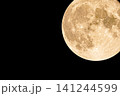 満月_黒背景 141244599