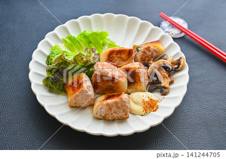 はんぺんのひき肉挟み　めんつゆ味 141244705
