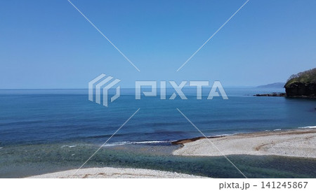 北海道島牧村 千走川河口と透明度の高い日本海を上空から望むドローン空撮 北海道島牧村 千走川河口と透明度の高い日本海を上空から望むドローン空撮 141245867