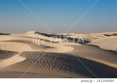 White dunes near Al Khaluf, Oman desert White dunes near Al Khaluf, Oman desert 141248984