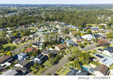 Residential houses in the lower Blue Mountains town of Leonay near Penrith Residential houses in the lower Blue Mountains town of Leonay near Penrith 141249824