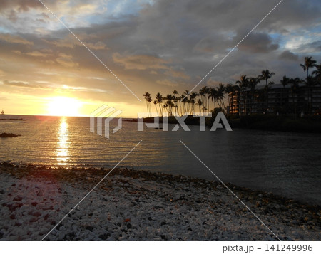 ハワイ島での夕日その18 ハワイ島での夕日その18 141249996