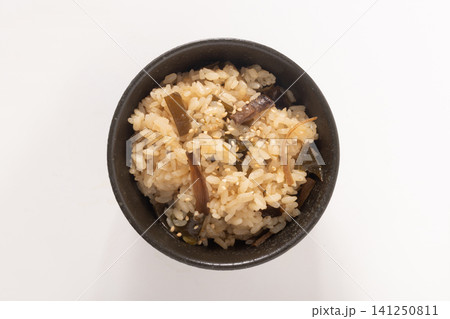 炊き込みご飯(昆布 しいたけ) 炊き込みご飯(昆布 しいたけ) 141250811