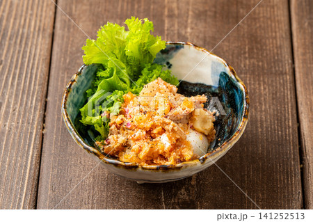自家製ポテトサラダ 居酒屋の定番 自家製ポテトサラダ 居酒屋の定番 141252513
