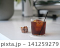 カフェで飲むアイスコーヒー 141259279