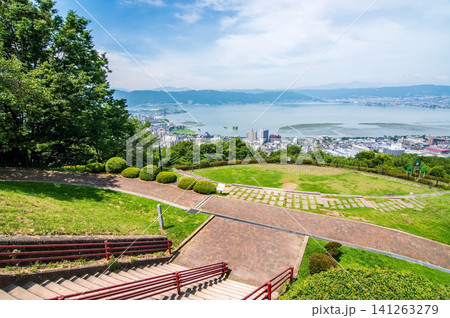 立石公園から望む諏訪湖周辺の絶景 夏シーズン《長野県 諏訪市》 立石公園から望む諏訪湖周辺の絶景 夏シーズン《長野県 諏訪市》 141263279