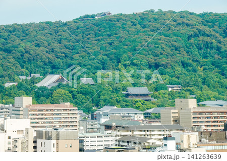ホテルオークラ京都から見た東山方面の眺め(2026年7月撮影) ホテルオークラ京都から見た東山方面の眺め(2026年7月撮影) 141263639