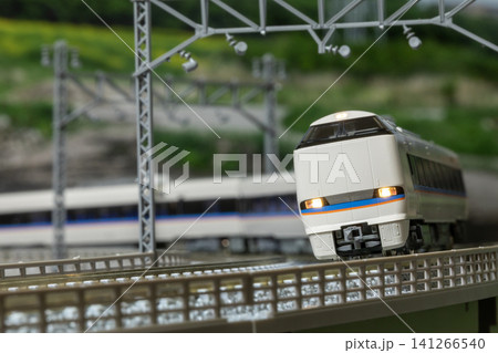 鉄道模型683系 特急しらさぎ(貫通型)02 鉄道模型683系 特急しらさぎ(貫通型)02 141266540
