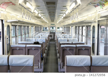 ［CR］秩父鉄道：急行秩父路号（6000系電車／電車内） 141272056