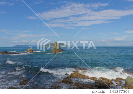 夏の海と波(大分県大分市佐賀関) 夏の海と波(大分県大分市佐賀関) 141277502