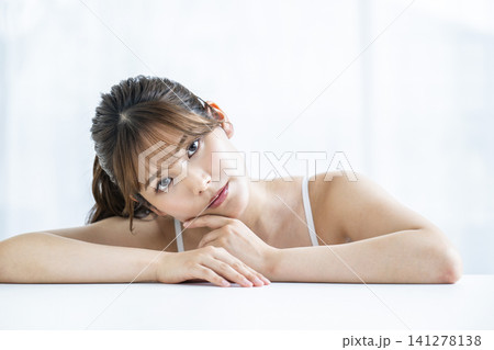 若い女性　ビューティーイメージ 141278138