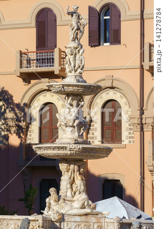 MESSINA, ITALY - NOVEMBER 06, 2018 - The fountain of Orion on Piazza del Duomo and its details and elements MESSINA, ITALY - NOVEMBER 06, 2018 - The fountain of Orion on Piazza del Duomo and its details and elements 141278784
