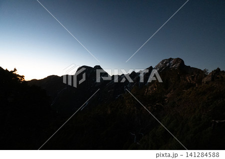 台湾最高峰、玉山登山ルートの風景 台湾最高峰、玉山登山ルートの風景 141284588