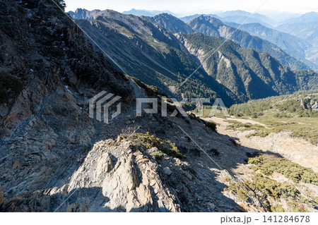 台湾最高峰、玉山登山ルートの風景 台湾最高峰、玉山登山ルートの風景 141284678
