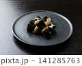 お節料理＜昆布巻＞　黒バック 141285763