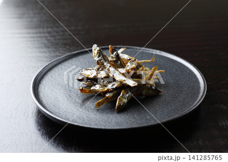 お節料理＜田作り＞　黒バック 141285765