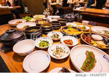本場韓国の韓定食 本場韓国の韓定食 141287577