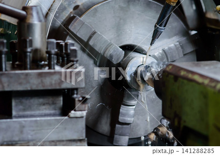 an industrial milling drilling machine is processed at the factory site an industrial milling drilling machine is processed at the factory site 141288285