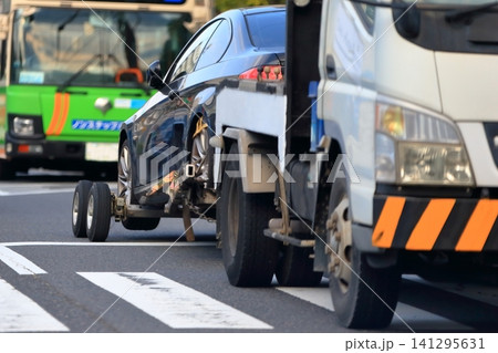 車のレッカー移動 イメージ 車のレッカー移動 イメージ 141295631