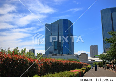 The new Takanawa Gateway City in MInatoku Tokyo Japan as seen from Shibaura chuo park against a blue sky The new Takanawa Gateway City in MInatoku Tokyo Japan as seen from Shibaura chuo park against a blue sky 141296053