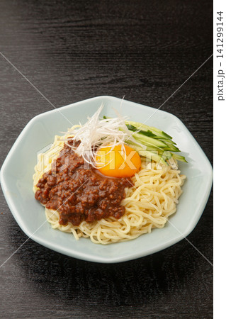 ジャージャー麺 141299144