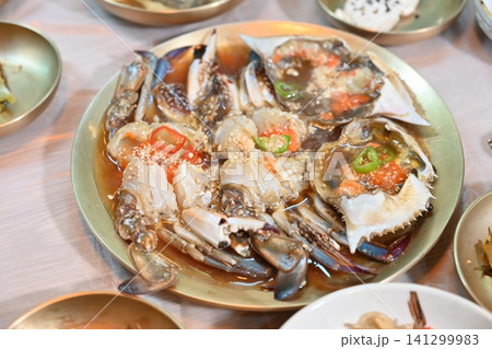 Traditional Korean Soy Sauce Marinated Raw Crab 141299983