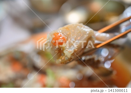 Traditional Korean Soy Sauce Marinated Raw Crab Traditional Korean Soy Sauce Marinated Raw Crab 141300011
