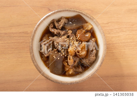 牛すじ煮込み(牛すじ アキレス センマイ こんにゃく) 牛すじ煮込み(牛すじ アキレス センマイ こんにゃく) 141303038