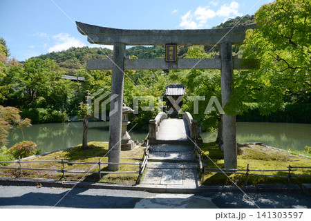 永観堂禅林寺　弁天社　京都市左京区永観堂町 141303597