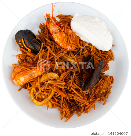 Fideua with seafood served on platter Fideua with seafood served on platter 141304007