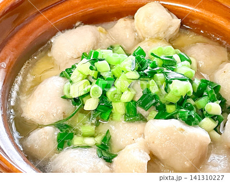 中国の中秋節料理・葱油芋艿(里芋のネギ油煮込み) 中国の中秋節料理・葱油芋艿(里芋のネギ油煮込み) 141310227